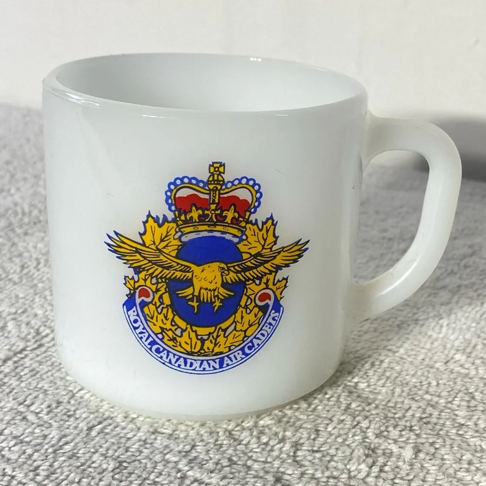 Vintage Royal Canadian Air Cadets White Milk Glass Mug Coffee Cup - Picture 5 of 12